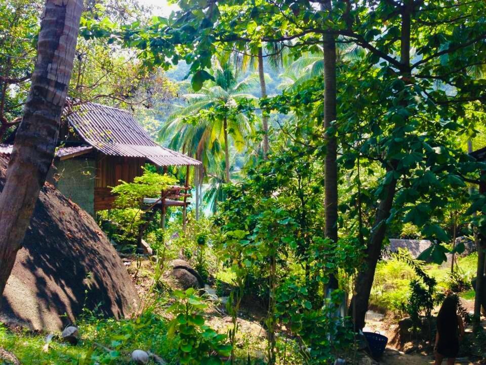 Bambu Huts Hotel Bantaj Kültér fotó