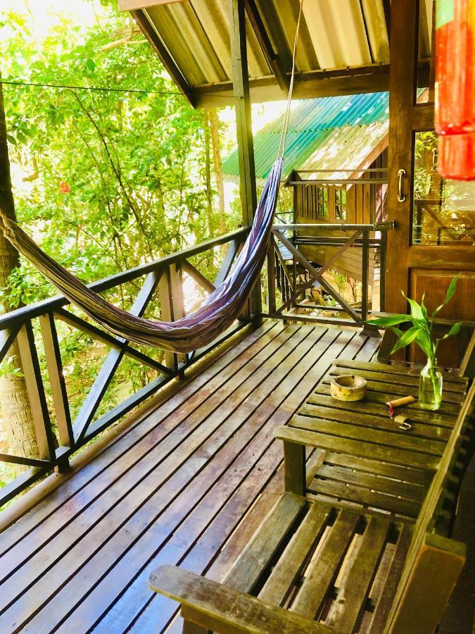 Bambu Huts Hotel Bantaj Kültér fotó