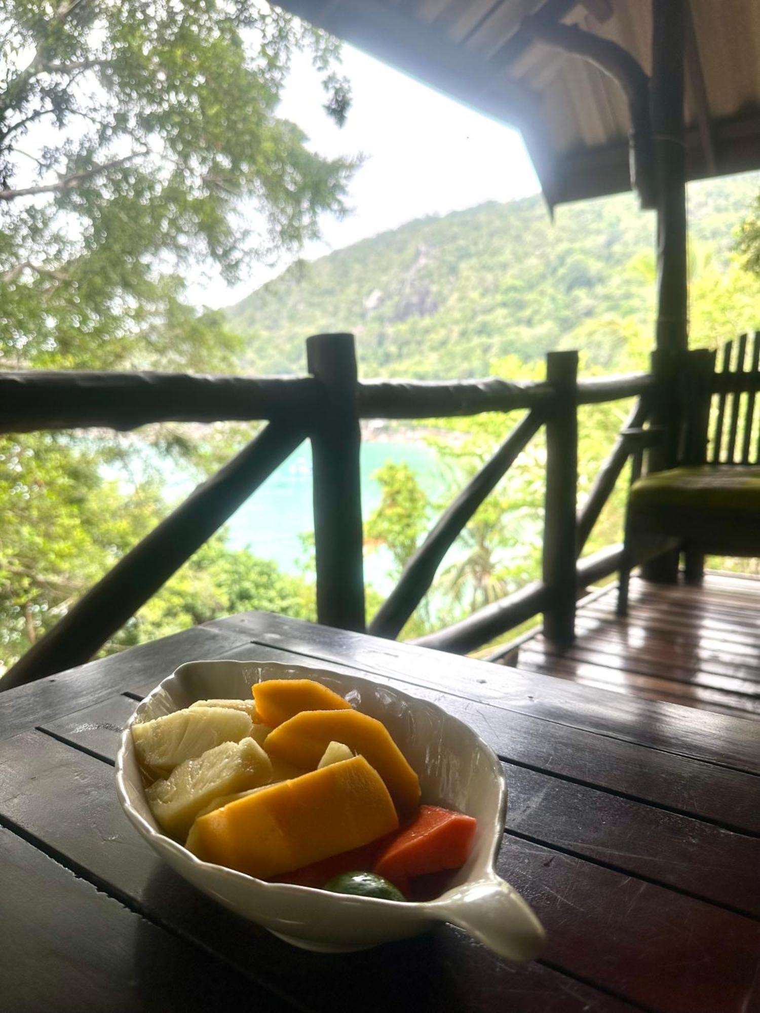 Bambu Huts Hotel Bantaj Kültér fotó