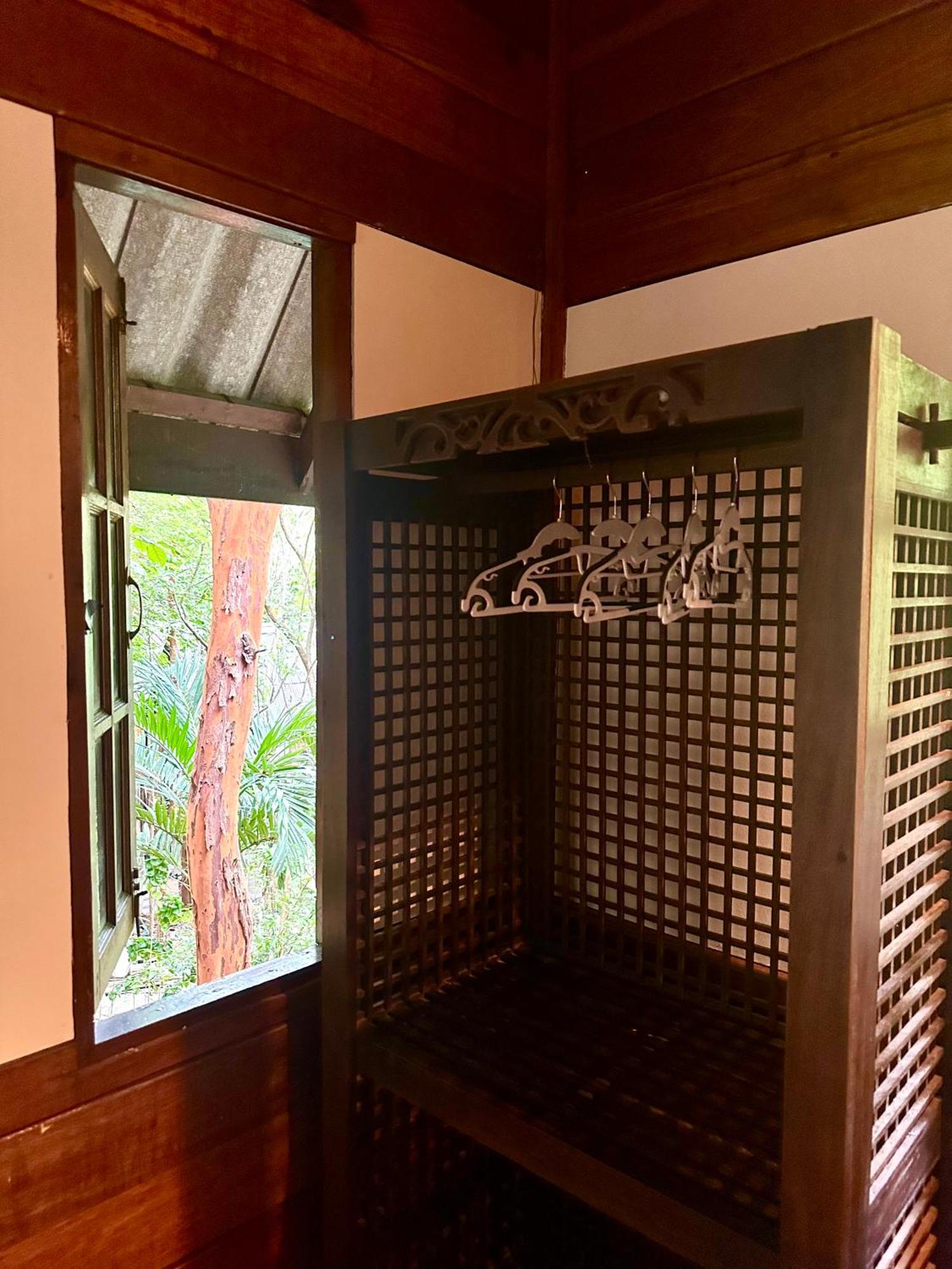 Bambu Huts Hotel Bantaj Kültér fotó